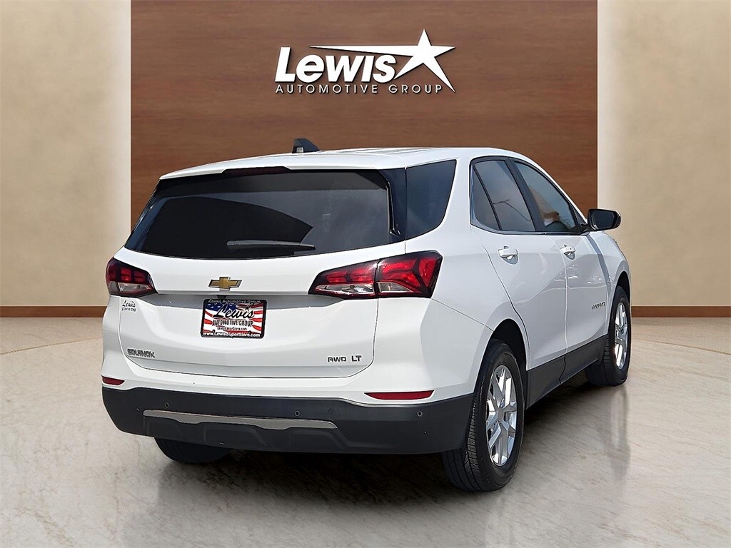 2024 Chevrolet Equinox LT photo 4