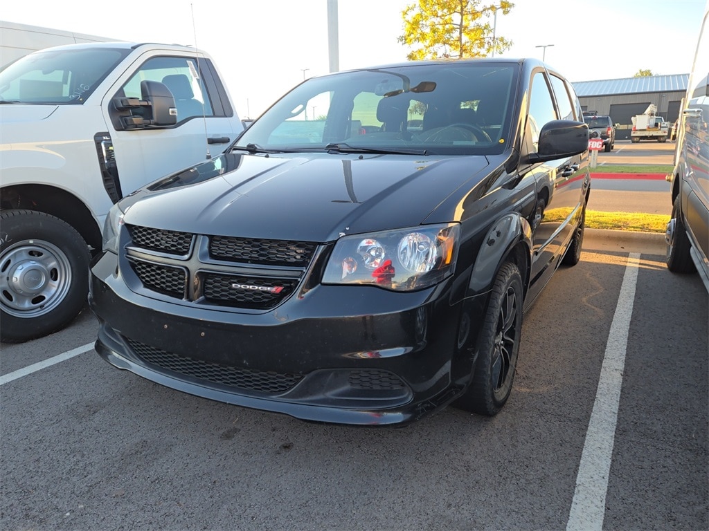 Used 2017 Dodge Grand Caravan SE Van
