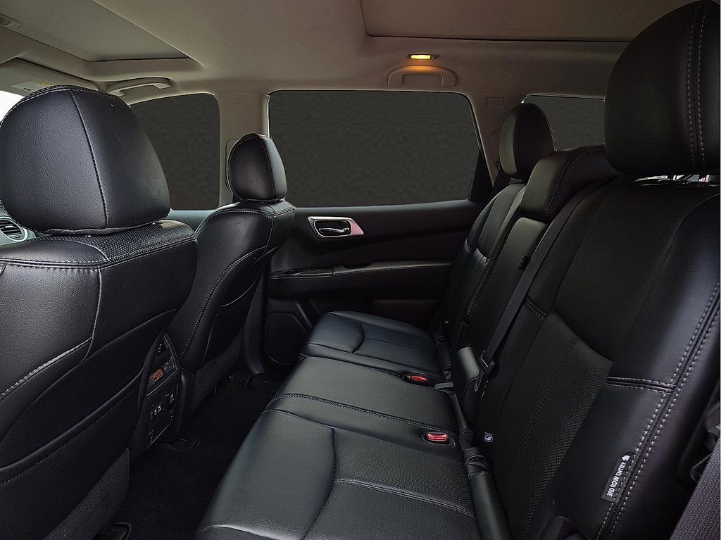 2019 Nissan Pathfinder Platinum - Photo 10