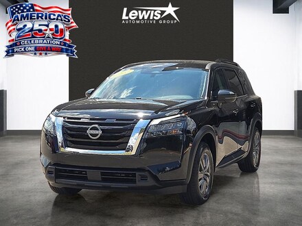 2025 Nissan Pathfinder SV SUV