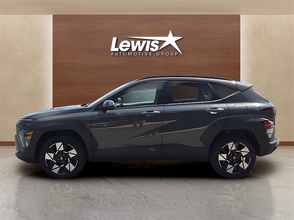 2025 Hyundai Kona SEL photo 2