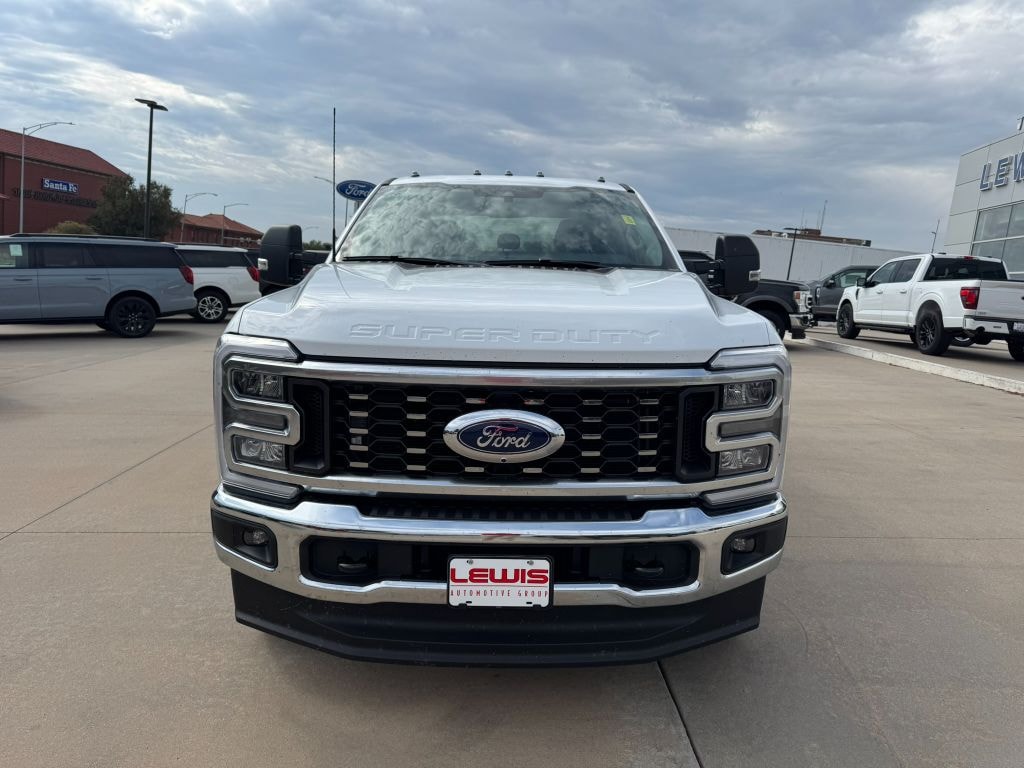 New 2026 Ford F-350 XLT Truck Crew Cab
