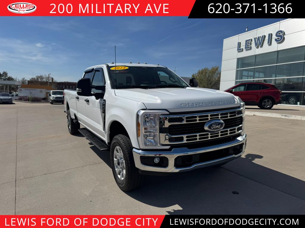 2024 Ford F-250 XLT 4x4 Crew Cab 8' Box's photo