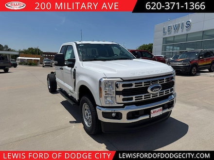 2025 Ford F-350 XL Truck Super Cab