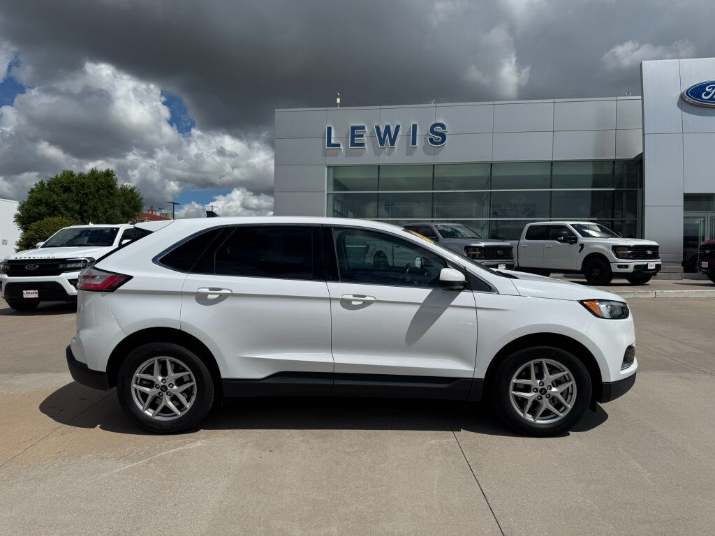 Used 2023 Ford Edge SEL SUV