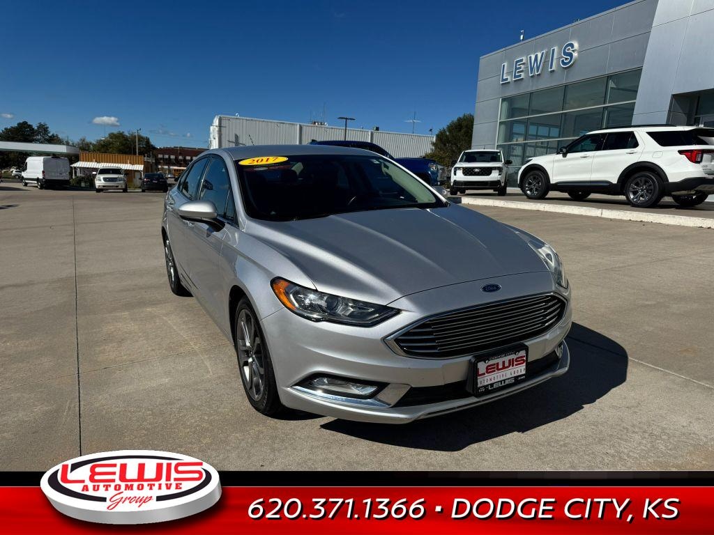 Used 2017 Ford Fusion SE Sedan