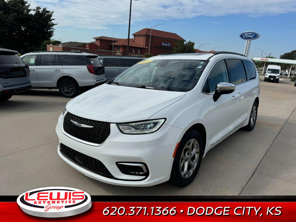 2023 Chrysler Pacifica Limited photo 2