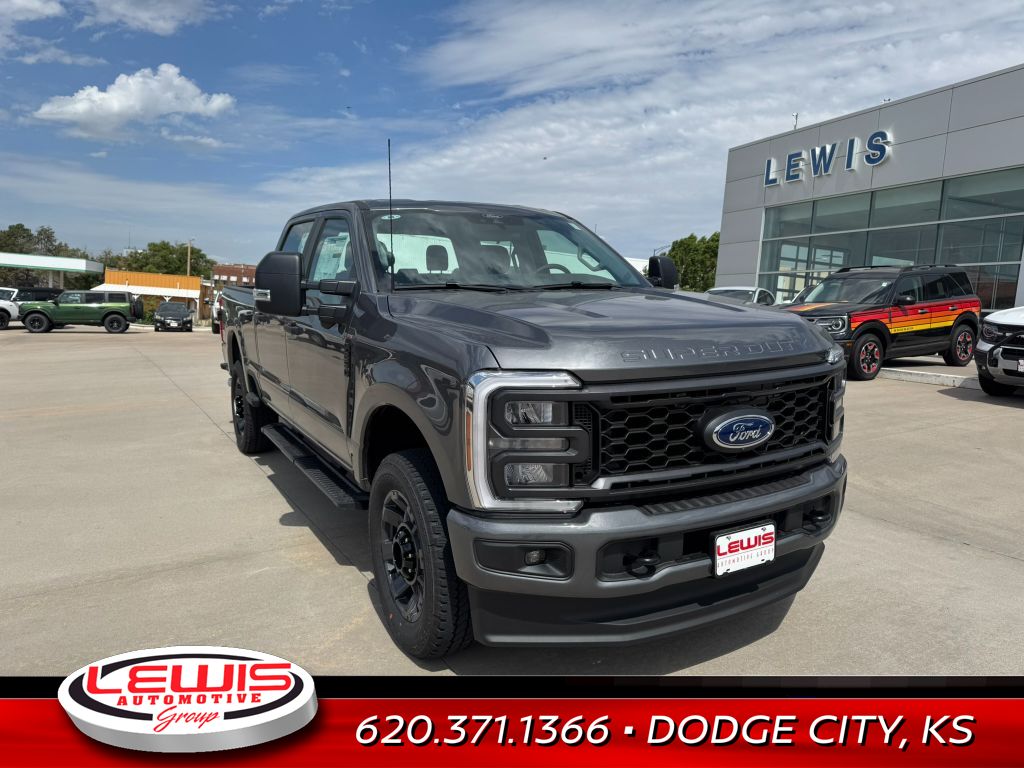 2025 Ford F-250 Truck Crew Cab 