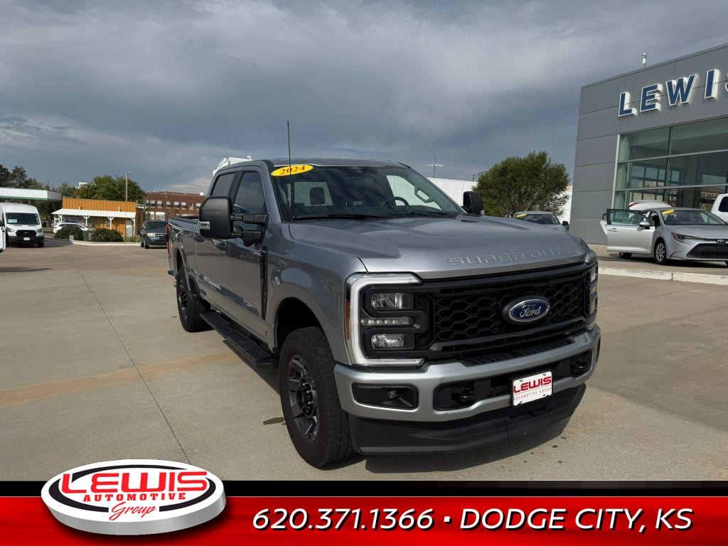 Used 2024 Ford F-250 XL Truck Crew Cab