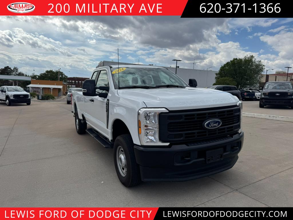 2024 Ford F-250 XL 4x4 SuperCab 8' Box's photo