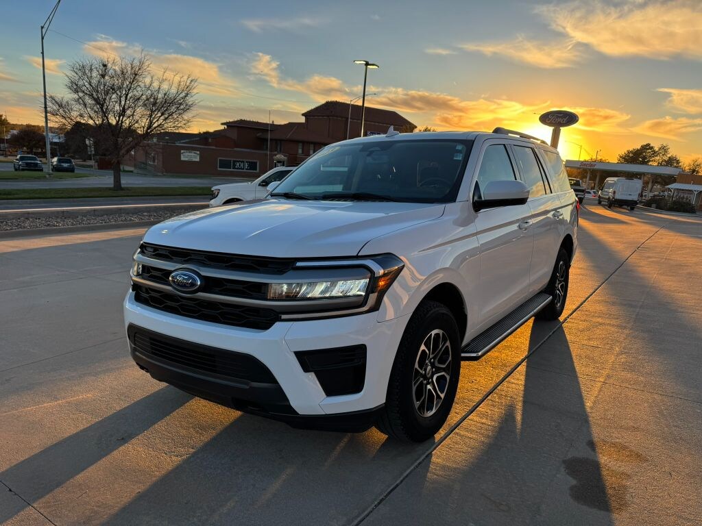 Used 2023 Ford Expedition XLT SUV