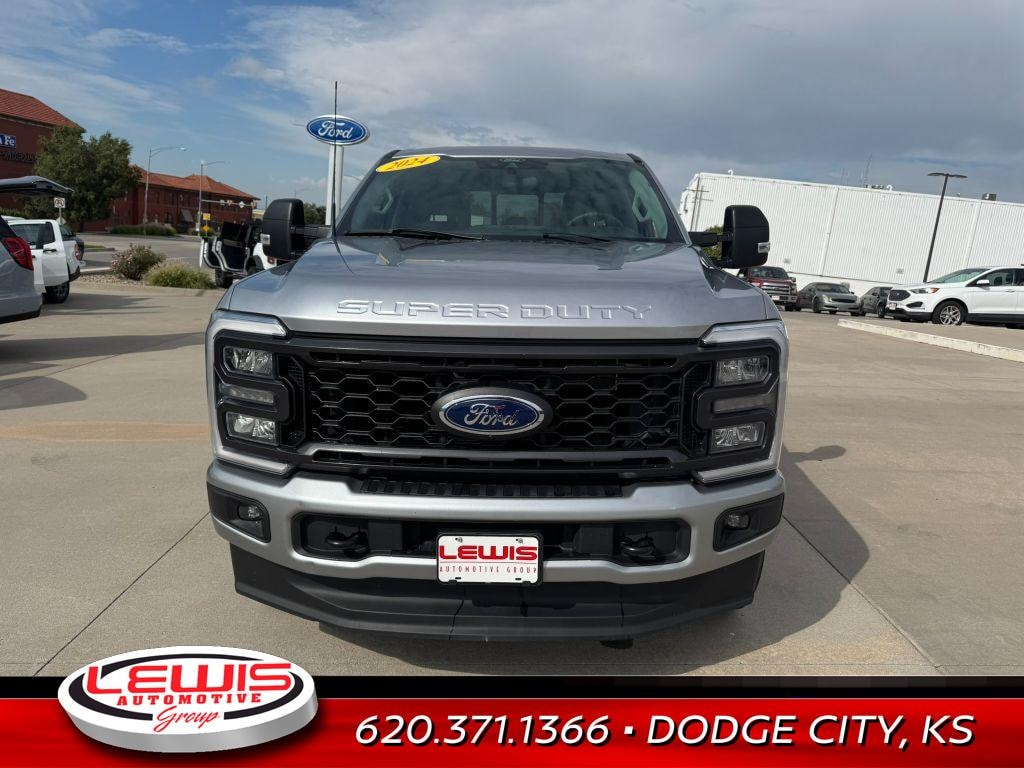 Used 2024 Ford F-250 XL Truck Crew Cab