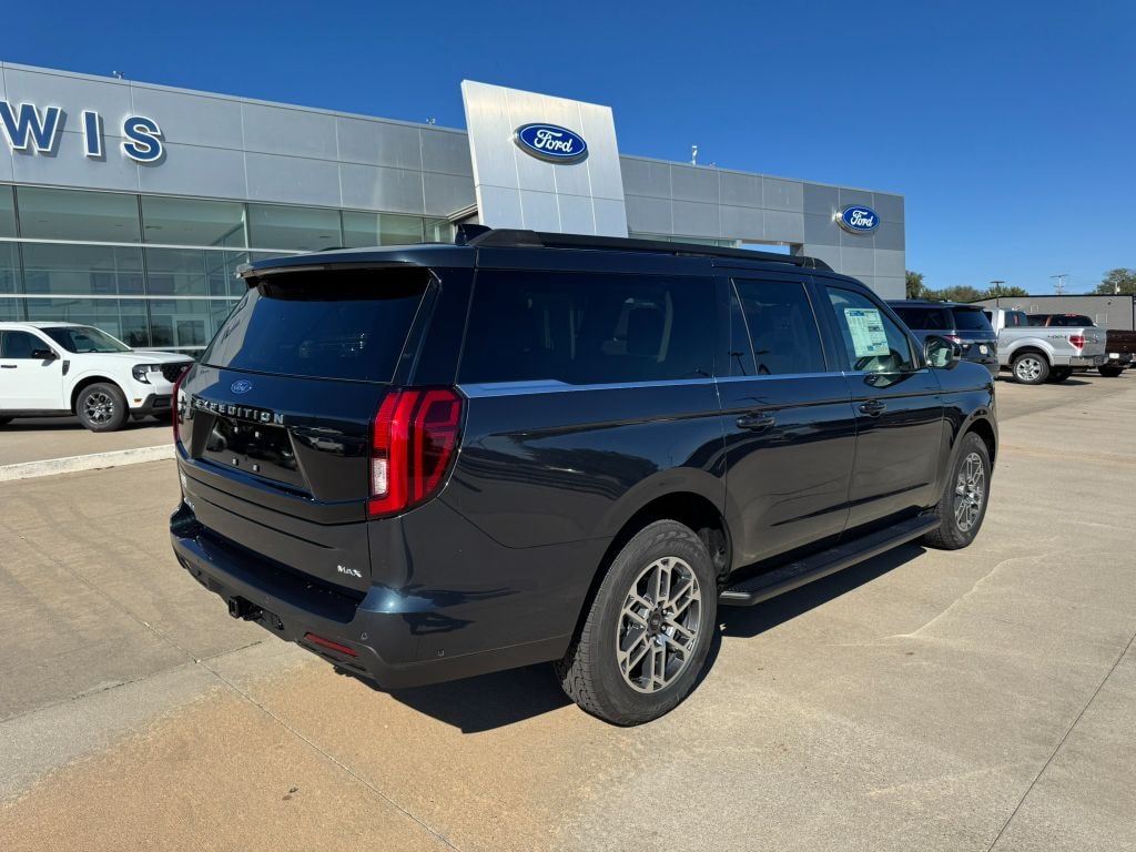 New 2025 Ford Expedition MAX Active SUV
