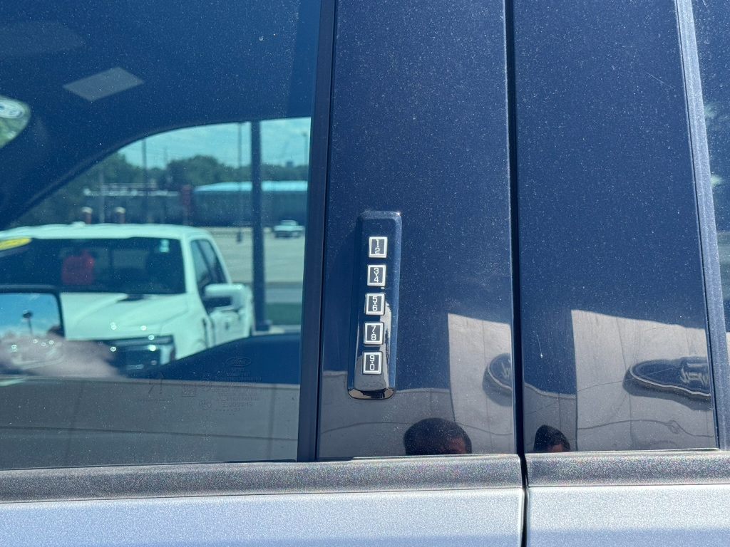 2024 Ford F-150 XLT - Photo 9