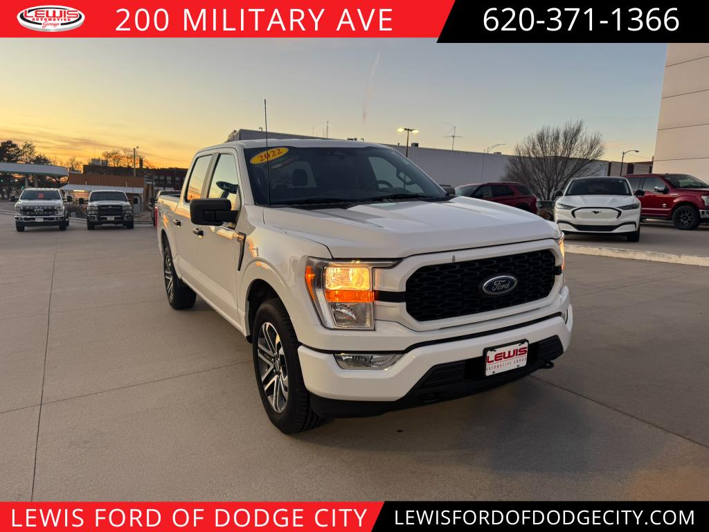 2022 Ford F-150 XL's photo