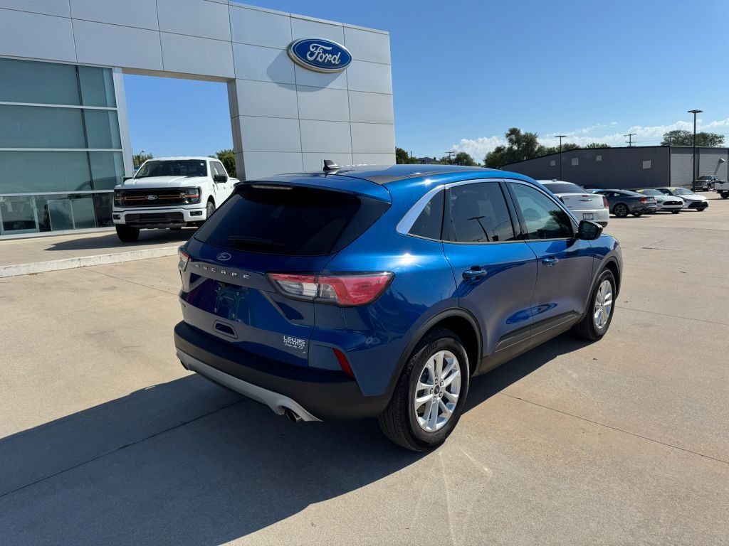 Used 2022 Ford Escape SE FWD SUV