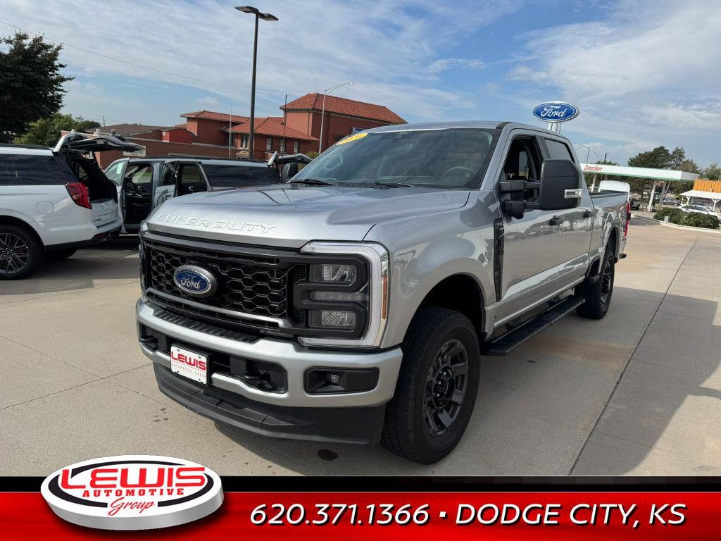 Used 2024 Ford F-250 XL Truck Crew Cab