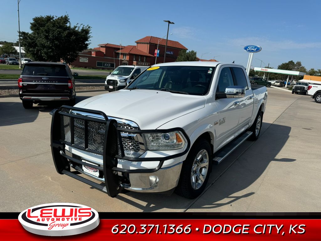 Used 2017 RAM Ram 1500 Pickup Laramie with VIN 1C6RR7NT8HS772276 for sale in Dodge City, KS