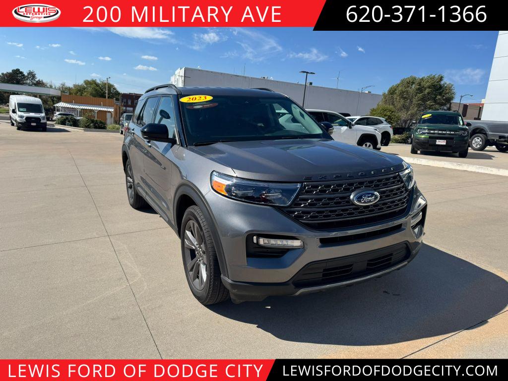 2023 Ford Explorer SUV 