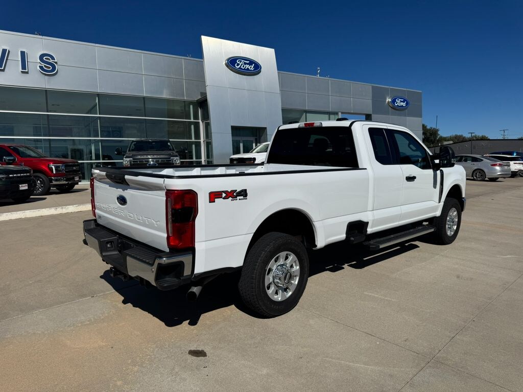 Used 2023 Ford F-250 XLT Truck Super Cab