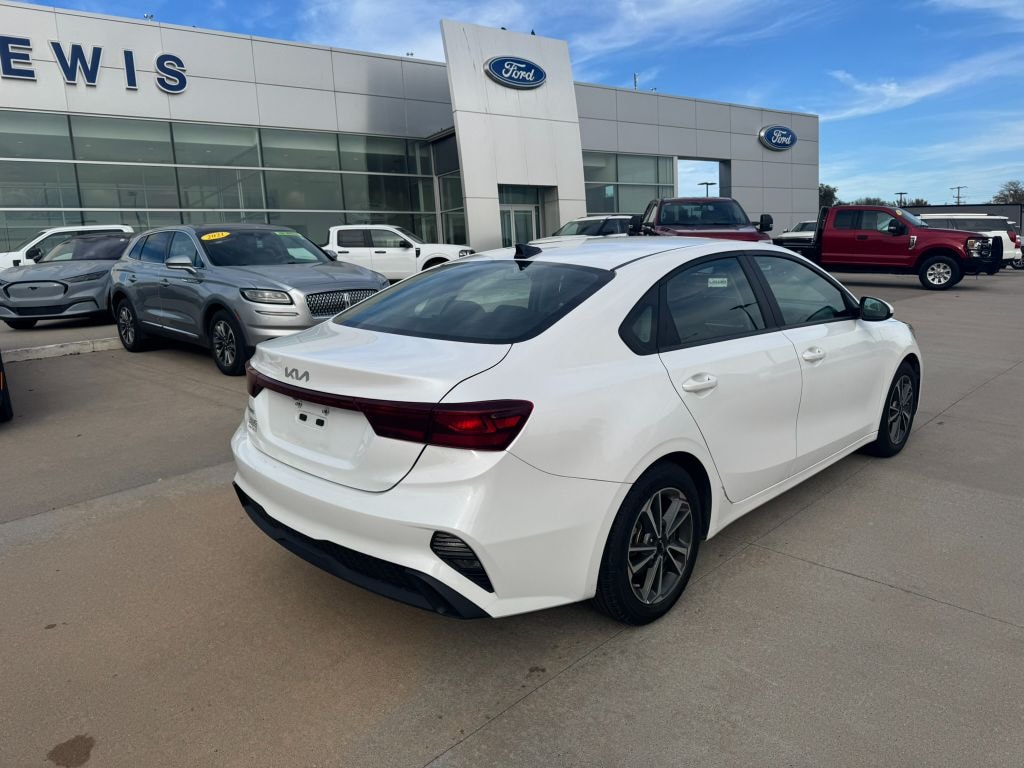 Used 2023 Kia Forte LXS Sedan