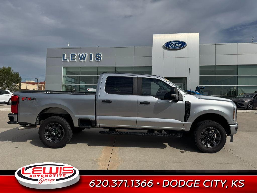 Used 2024 Ford F-250 XL Truck Crew Cab