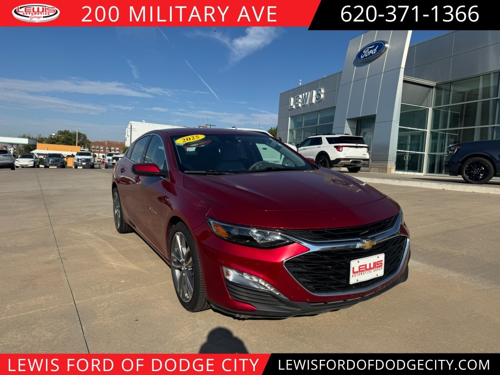 1G1ZD5ST9SF150648