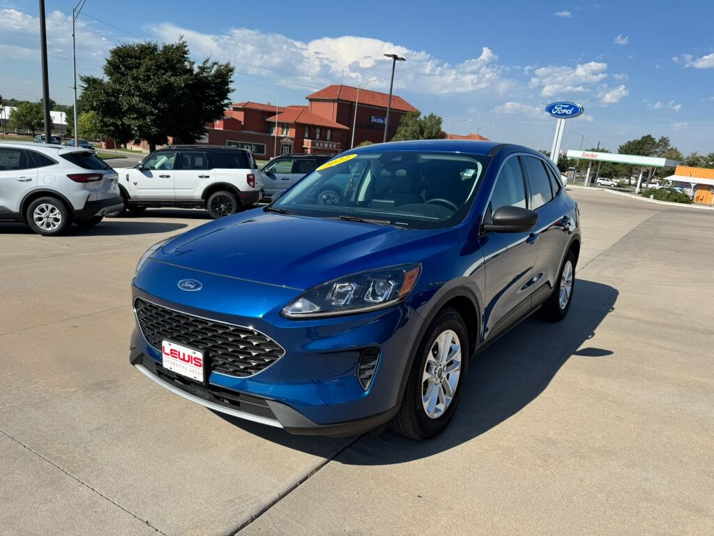 Used 2022 Ford Escape SE FWD SUV