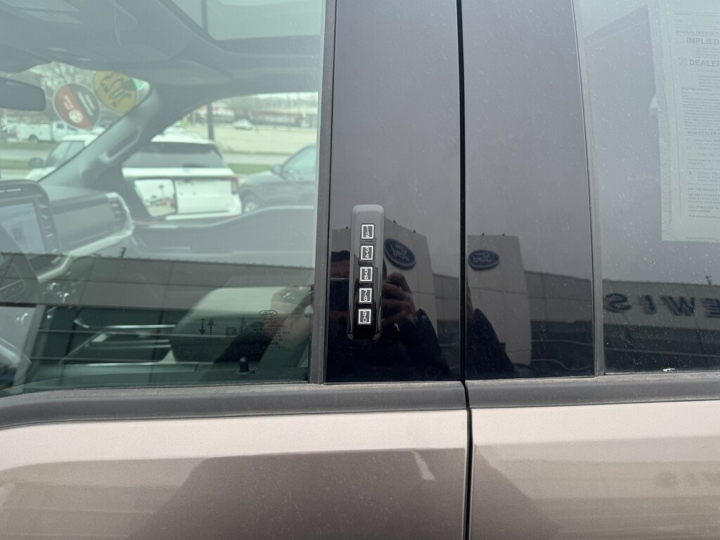 Used 2023 Ford F-150 XLT Truck SuperCrew Cab