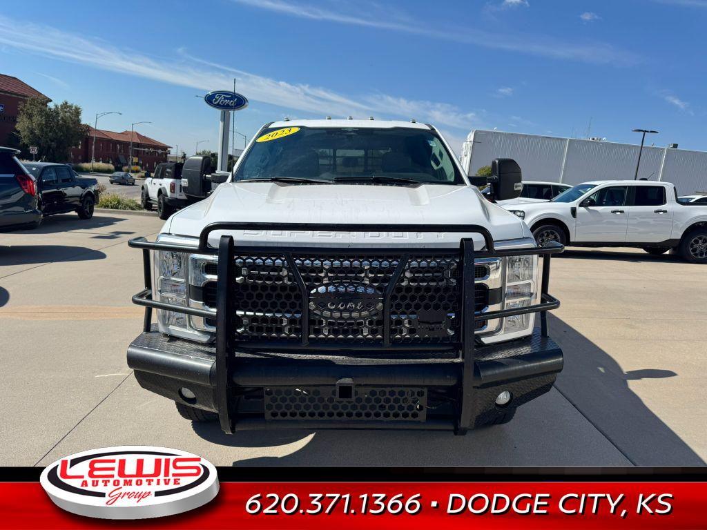 2023 Ford F-350 XL photo 2