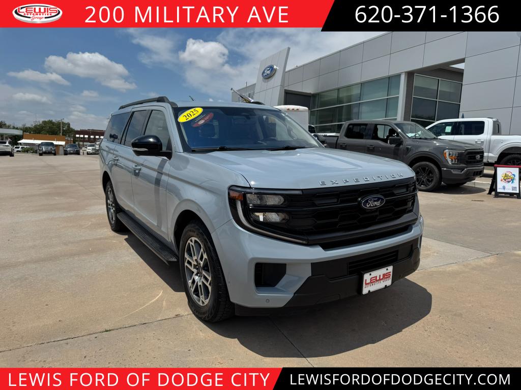 2025 Ford Expedition Active MAX 4x4's photo