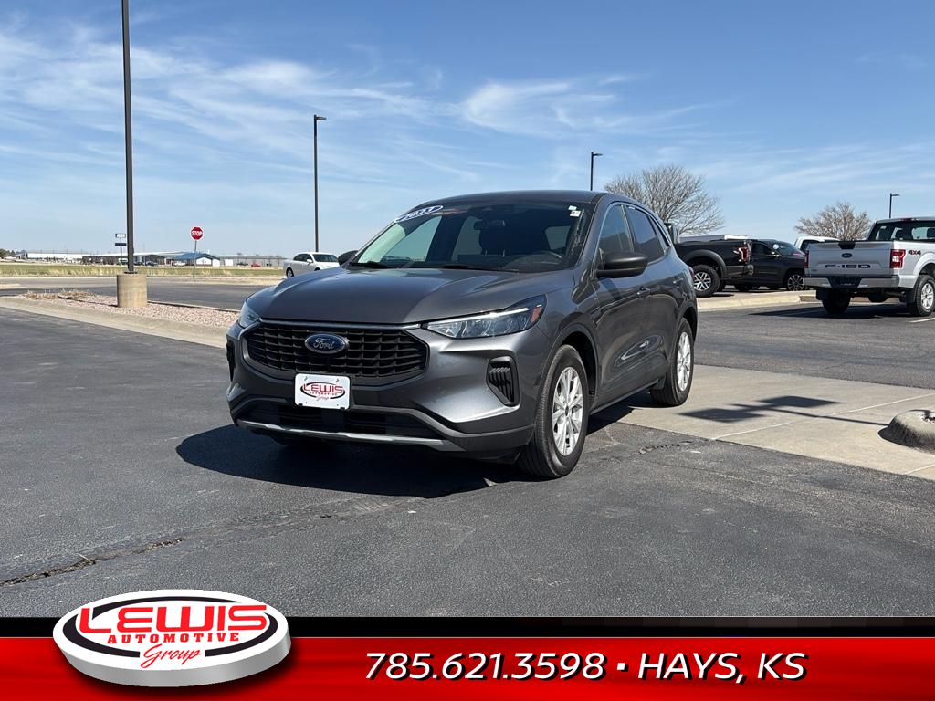 Used 2023 Ford Escape Active with VIN 1FMCU0GN1PUA13597 for sale in Hays, KS