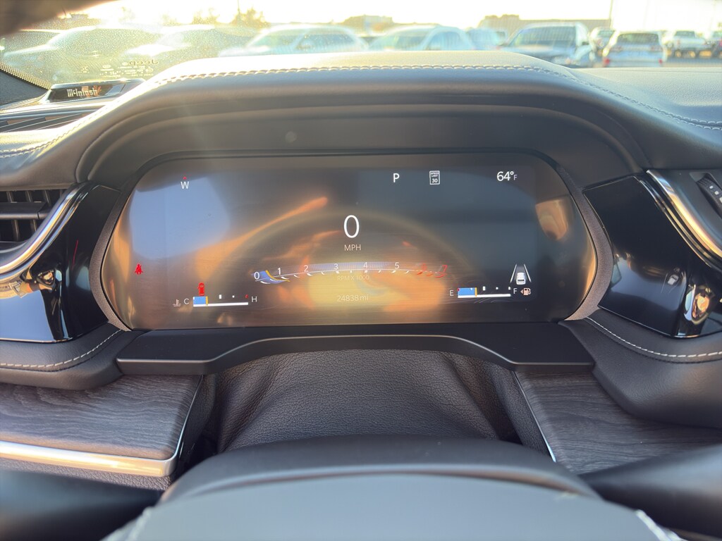 2023 Jeep Grand Cherokee Overland photo 3