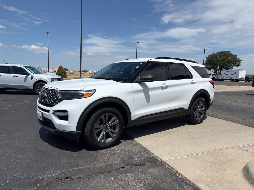 Used 2021 Ford Explorer XLT with VIN 1FMSK8DH7MGB59897 for sale in Dodge City, KS