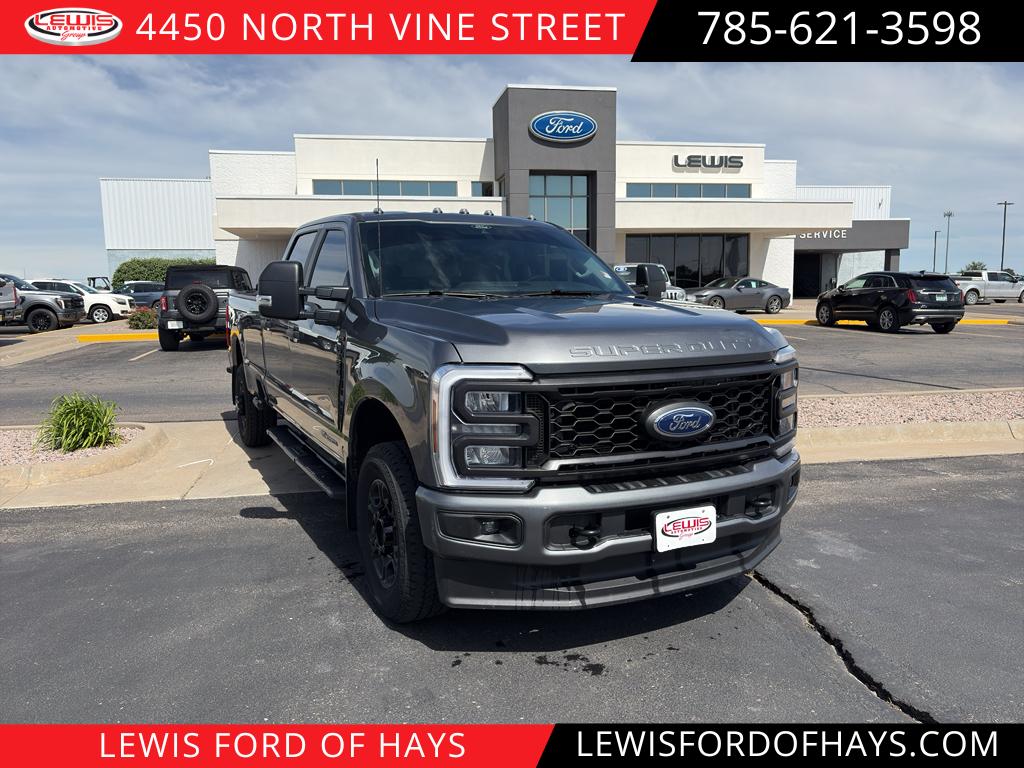 2026 Ford F-350 Crew Cab 