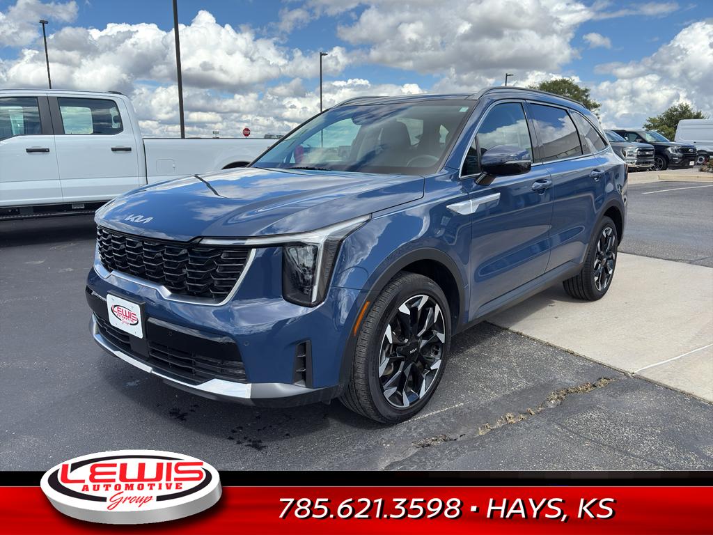 2024 Kia Sorento EX photo 3