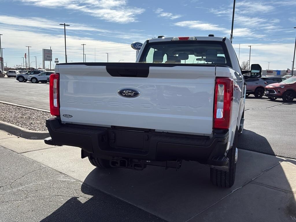 New 2025 Ford F-350 XL Truck Crew Cab