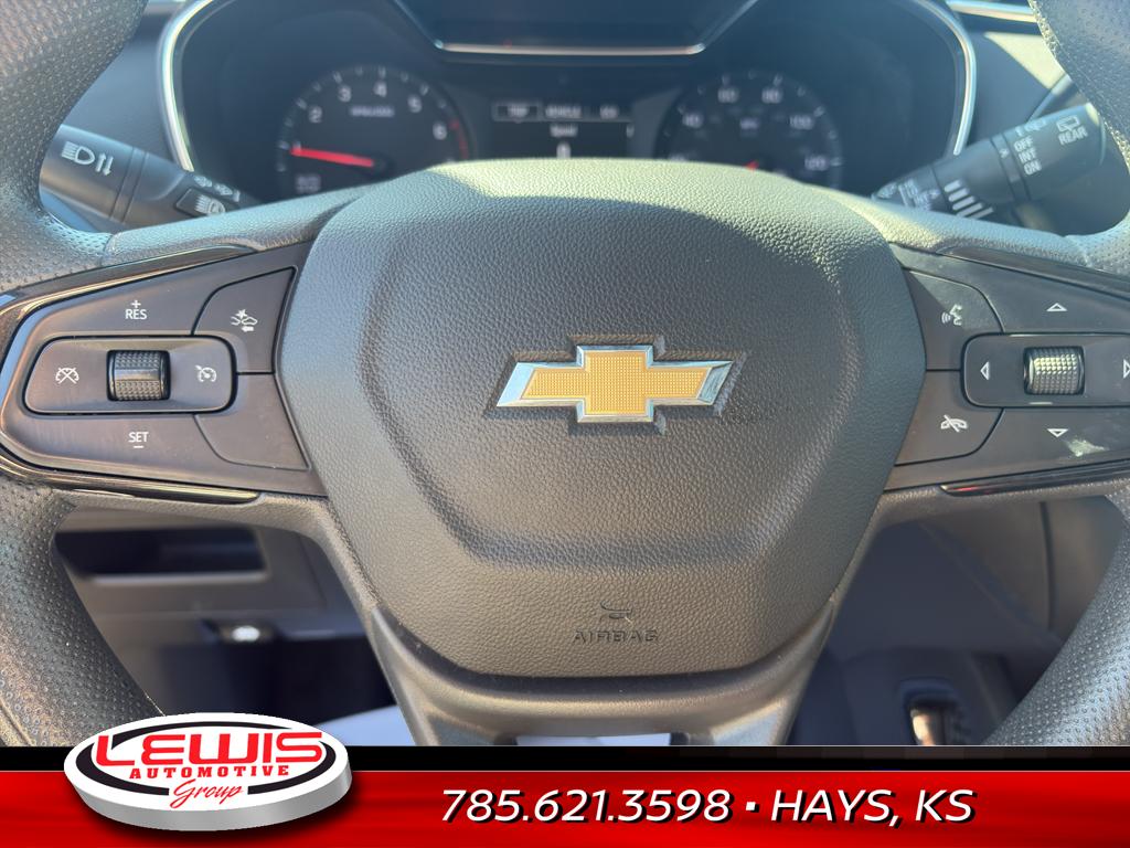 2023 Chevrolet Trailblazer LT photo 3