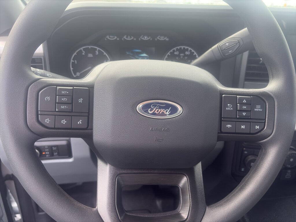 New 2025 Ford F-250 XL Truck Crew Cab