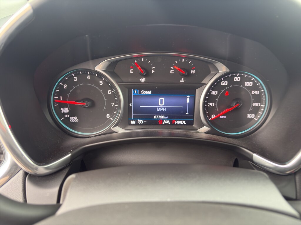 2020 Chevrolet Equinox LT photo 3