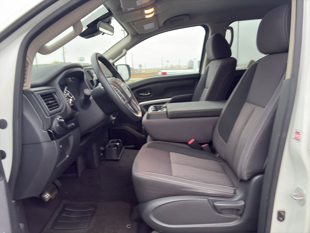 Used 2023 Nissan Titan SV Crew Cab