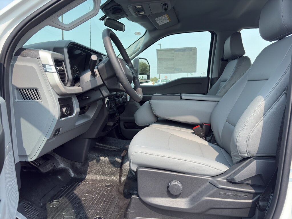 New 2026 Ford F-250 XL Truck Crew Cab