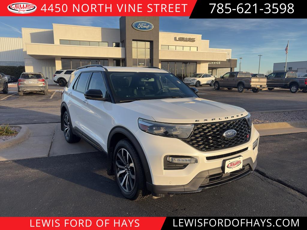 2020 Ford Explorer ST's photo