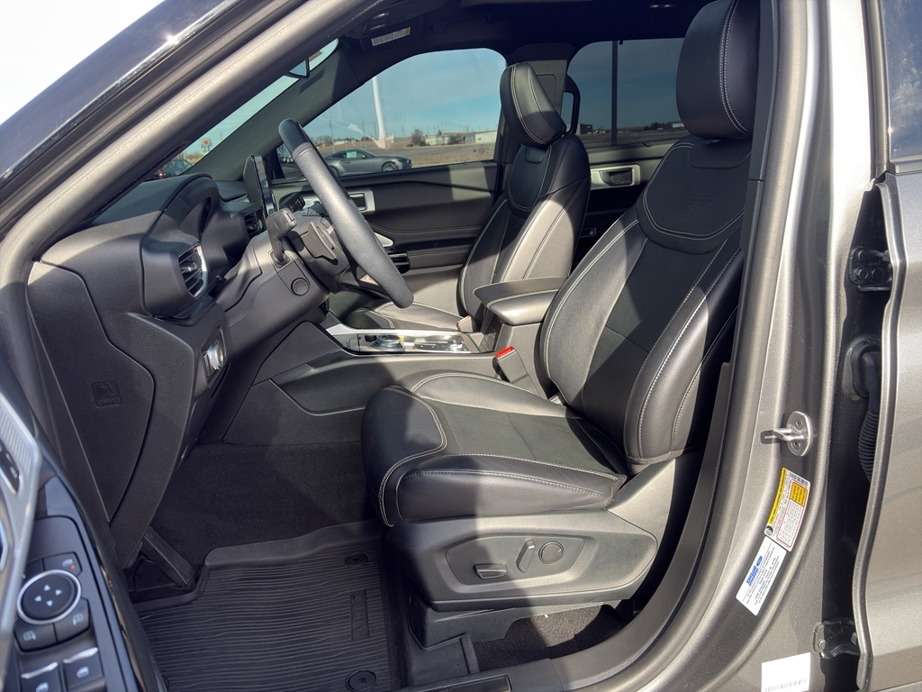 Used 2023 Ford Explorer ST Sport Utility