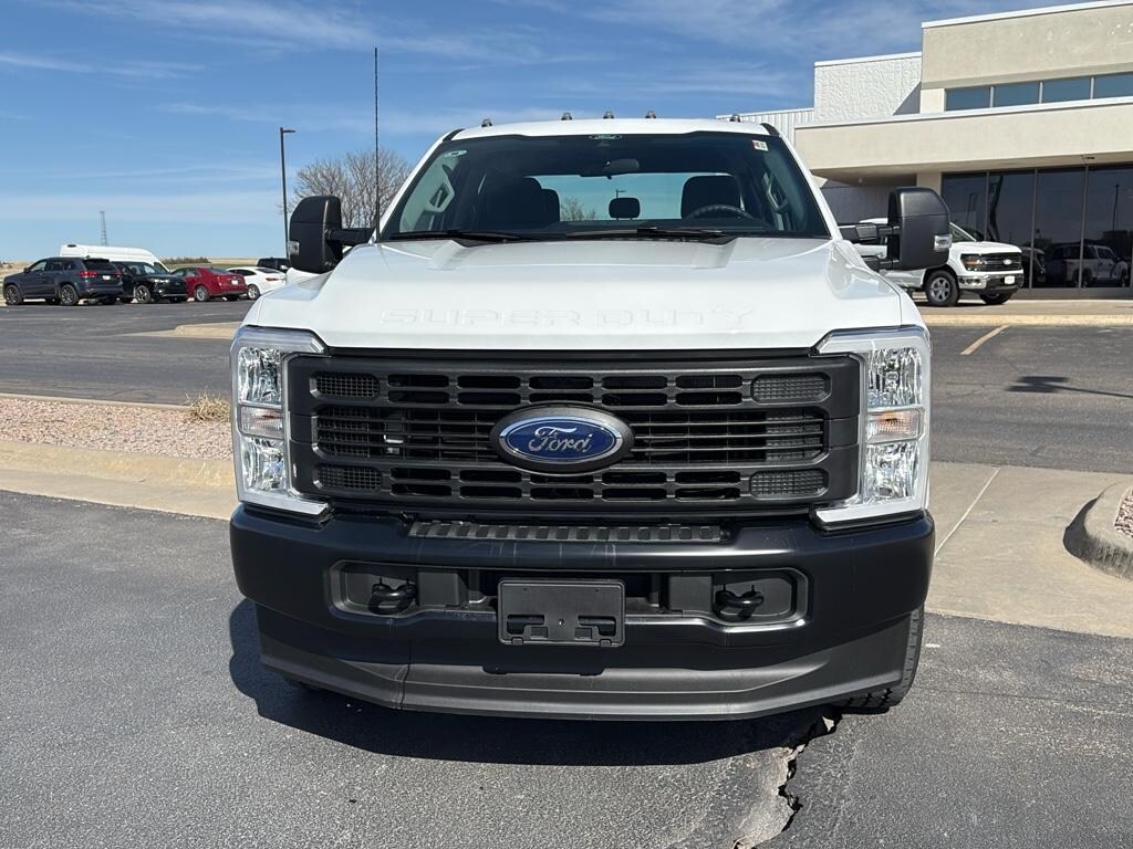 New 2025 Ford F-350 XL Truck Crew Cab