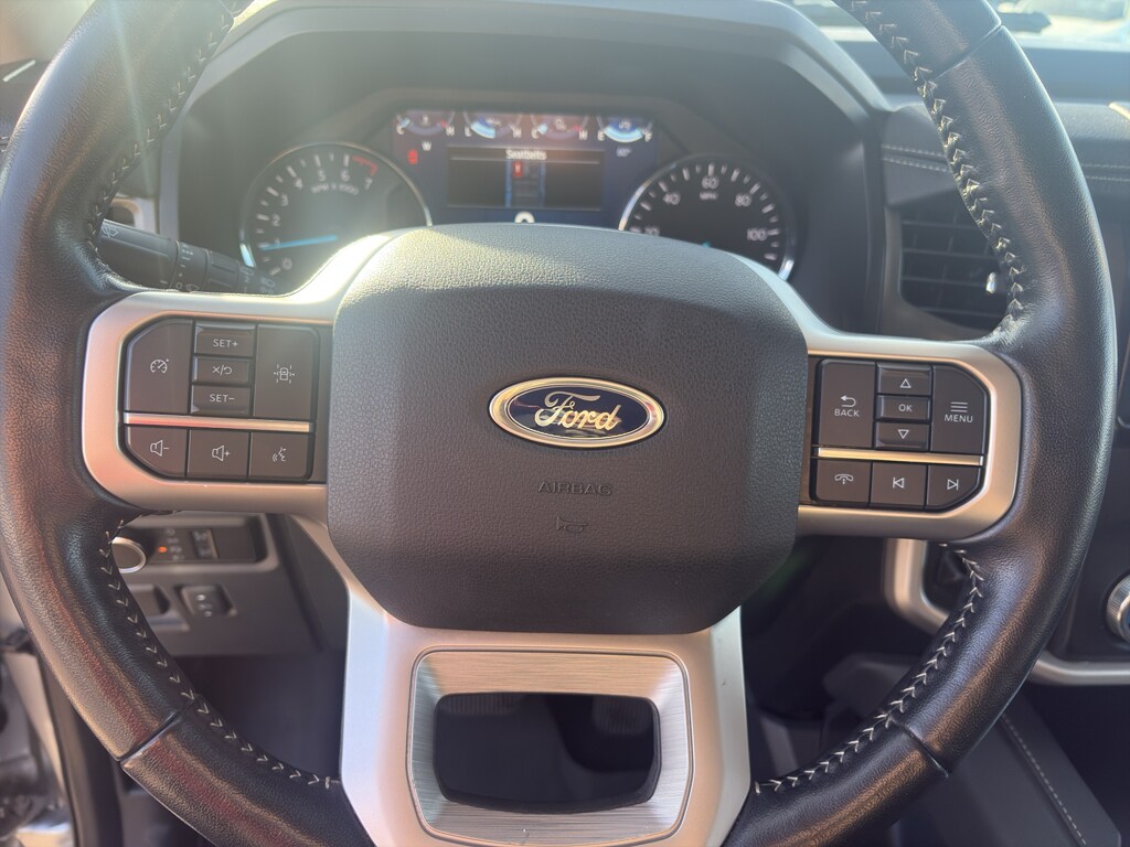 2023 Ford Expedition MAX XLT photo 3