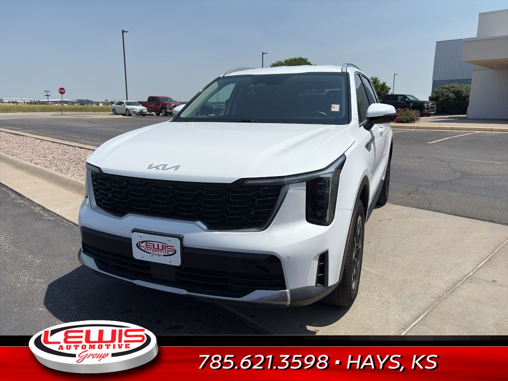 Used 2024 Kia Sorento S with VIN 5XYRLDJC4RG275845 for sale in Hays, KS