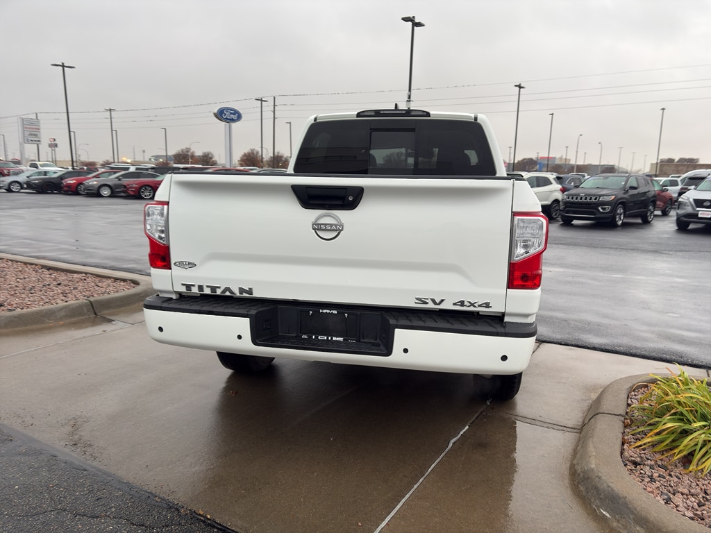 Used 2023 Nissan Titan SV Crew Cab
