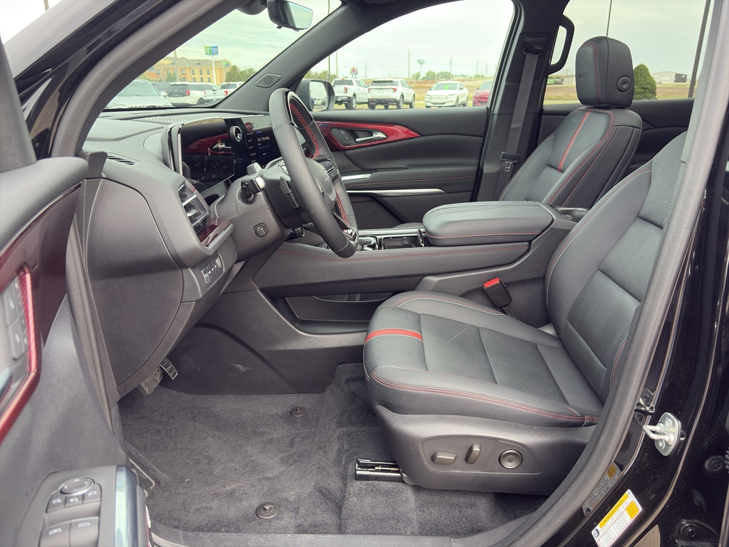 Used 2024 Chevrolet Traverse AWD RS SUV