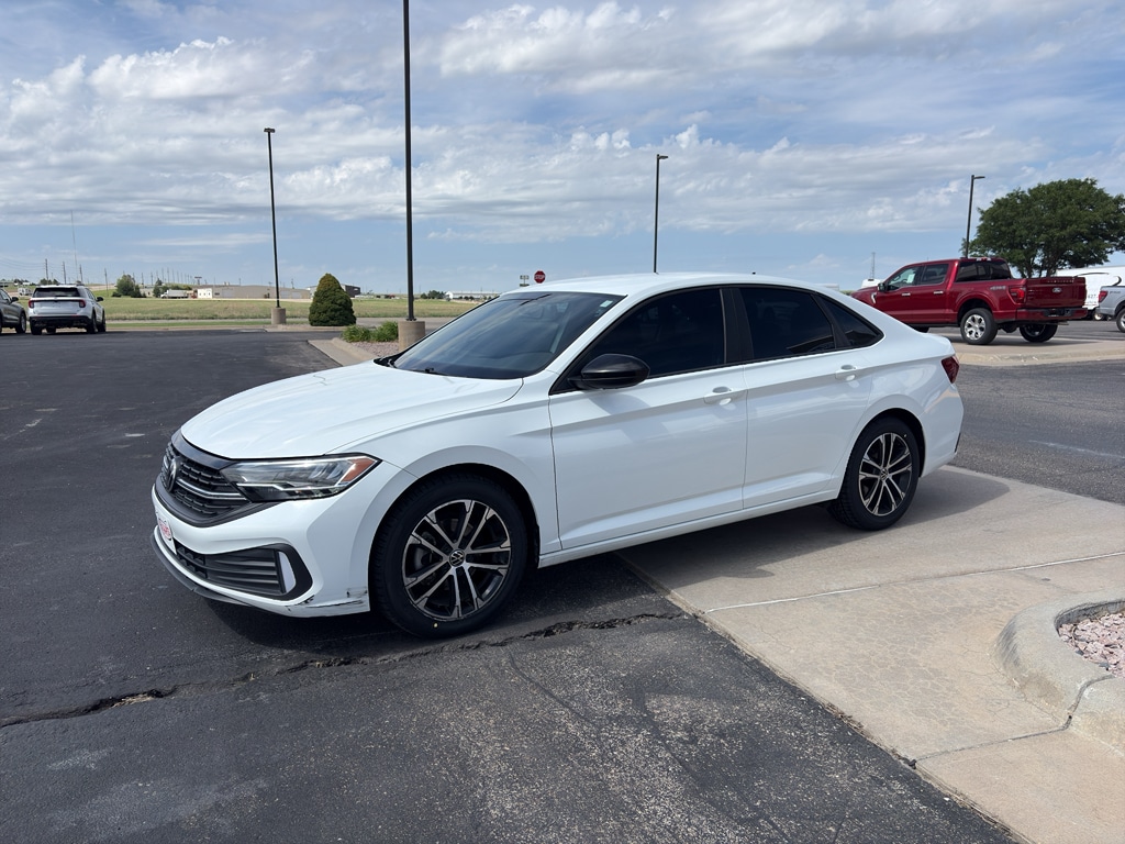 Used 2022 Volkswagen Jetta Sport with VIN 3VWBM7BU0NM022653 for sale in Hays, KS